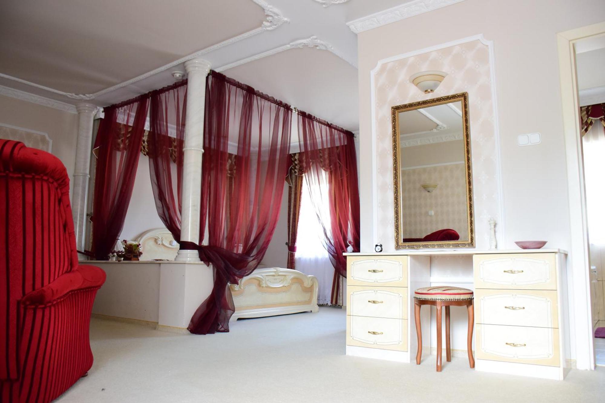 Hotel Bibic Es Tueskevar Etterem Es Horgaszto นีเรกฮาซา ภายนอก รูปภาพ